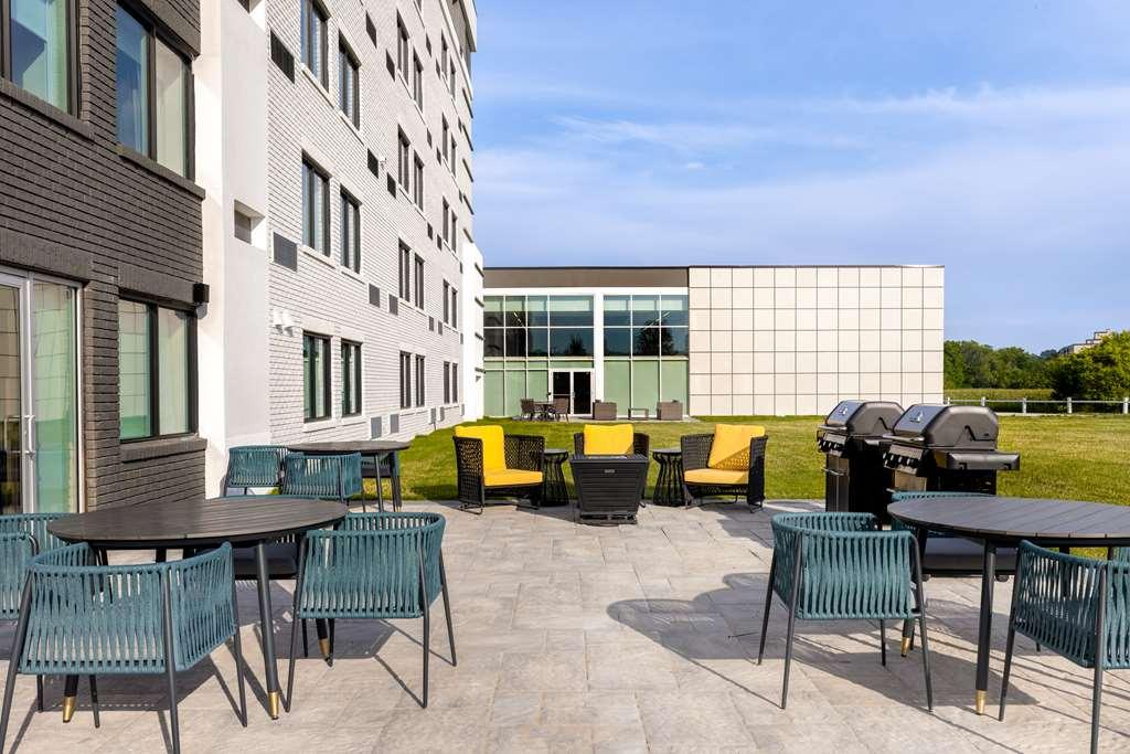 קינגסטון Ambassador Hotel & Conference Resort מראה חיצוני תמונה