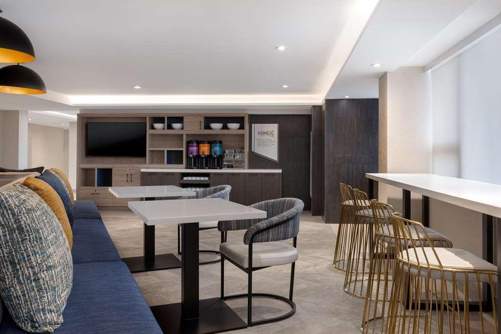 קינגסטון Ambassador Hotel & Conference Resort מסעדה תמונה