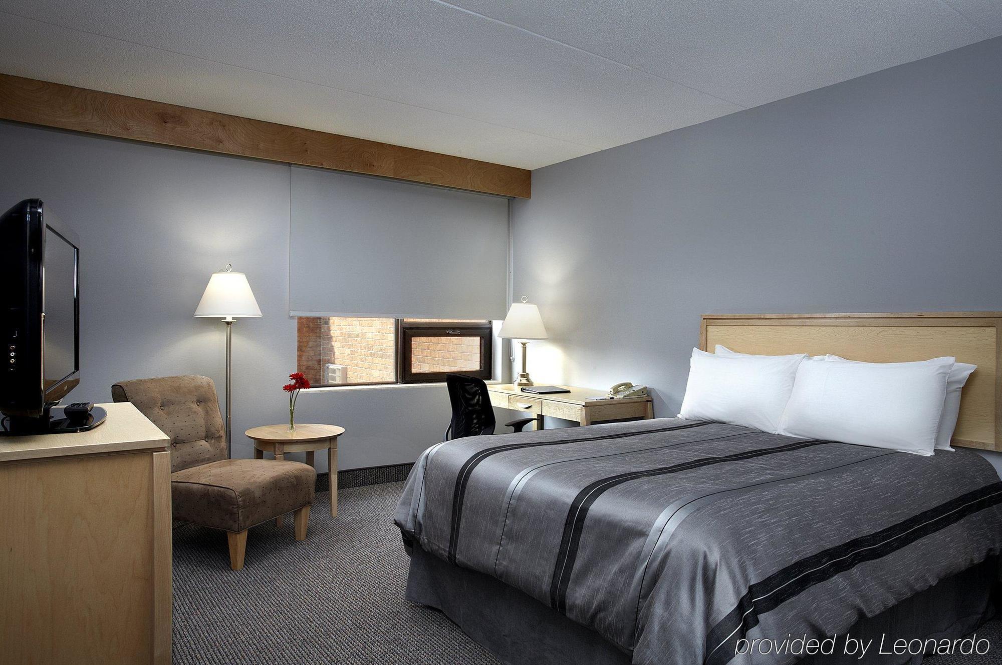 קינגסטון Ambassador Hotel & Conference Resort מראה חיצוני תמונה